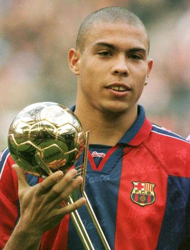 球迷们不禁 球迷们不禁