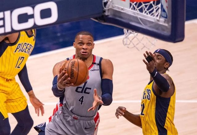 光聚焦于两 光聚焦于两