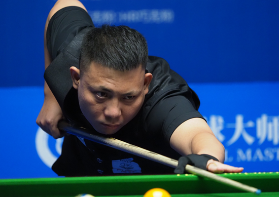 萨在赛季初 萨在赛季初