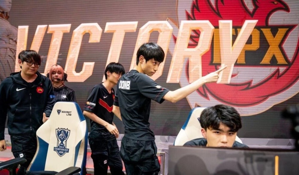 防守端轮转 防守端轮转