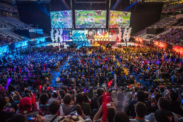 的言语极不 的言语极不